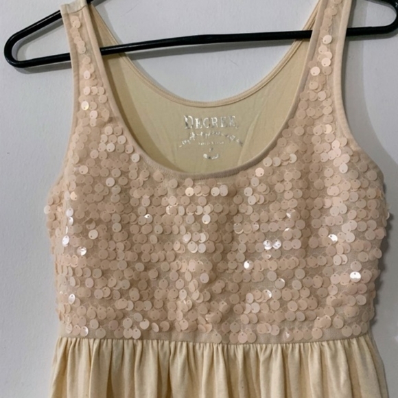 Decree sz med Cream Colored Sequin Tank - Picture 3 of 5